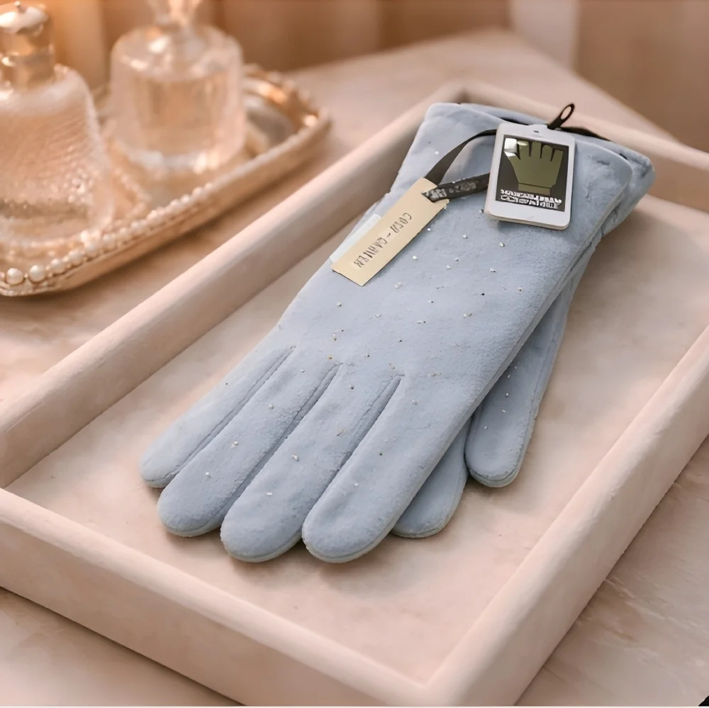 Coco + Carmen Gray Gloves with Gold Accents Women's One Size